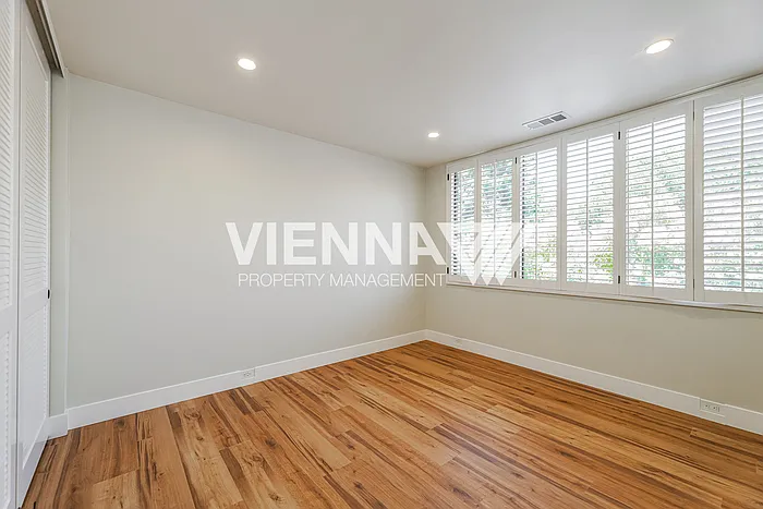 340 Wyndgate Rd — Photo 13