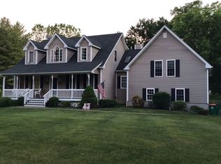 33 Stagecoach Pass, Stormville, NY 12582