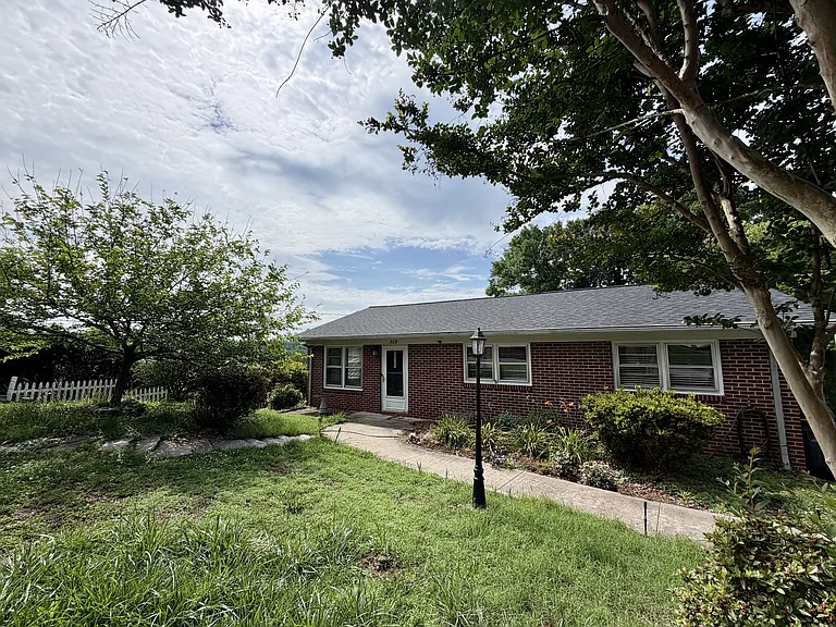 509 Overlook Pl — Photo 1