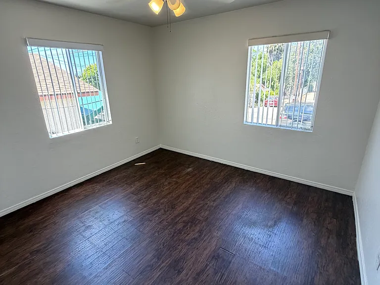3004 E 18th St E #3004 — Photo 11