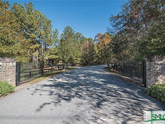 5th image of 115 Bald Cypress Ln