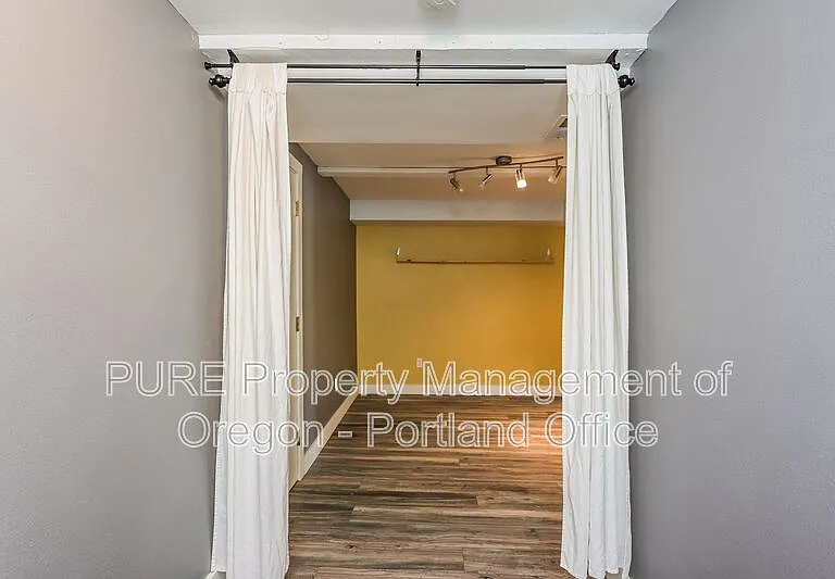 22 S Meade St #BASEMENT — Photo 11