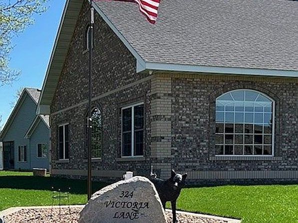 324 Victoria Ln