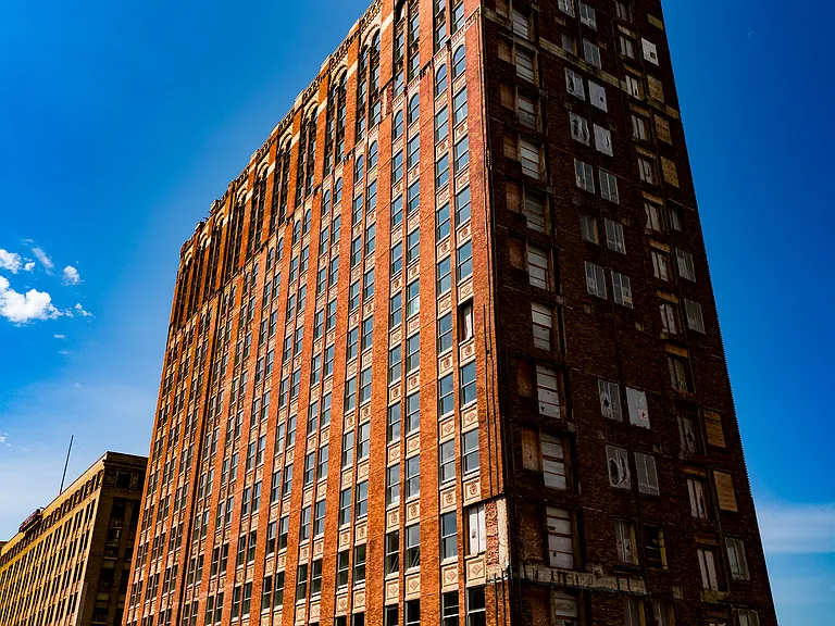 Residences at 150 Bagley — Photo 10