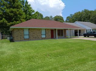 12965 N Oak Tree Dr, Baton Rouge, LA 70818