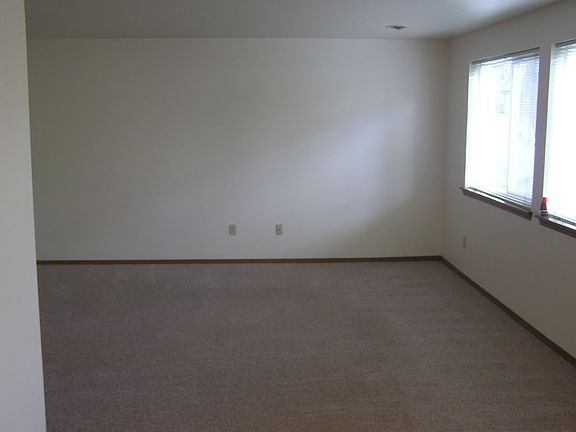 5th image of 8611 63rd Ave SW #8613