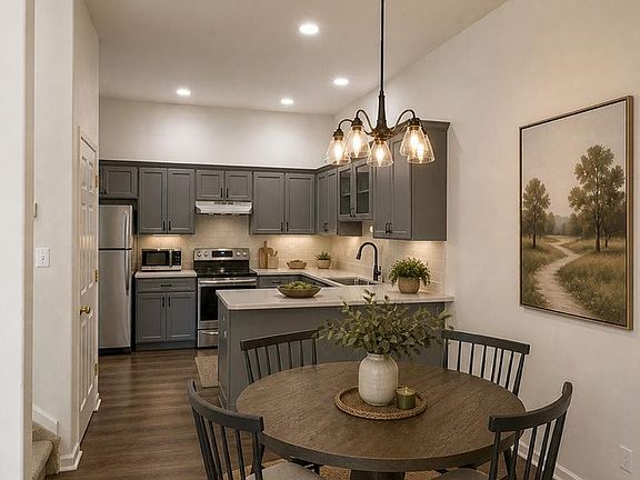 4th image of 51 Sebring Ln