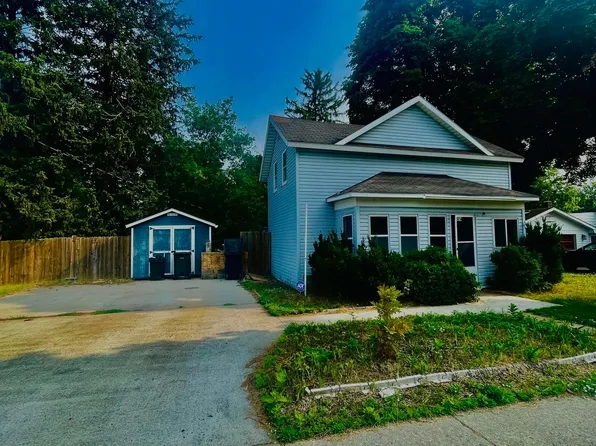 516 W Main St, Manton, MI 49663