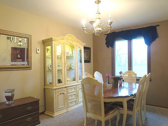 4th image of 615 Ca Crest Dr