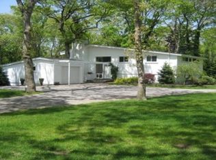96 South Rd, Westhampton Beach, NY 11978
