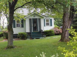 4318 Madison Ave SE, Wyoming, MI 49548