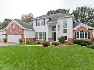 2180 Timber Creek Dr, Marion, IA 52302