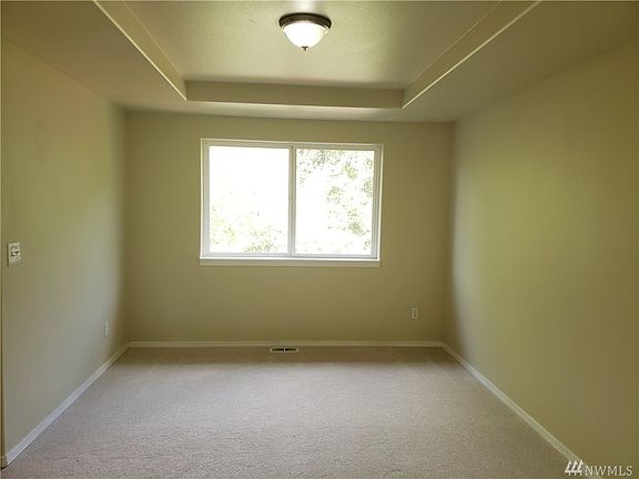 5th image of 5007 Norpoint Way NE
