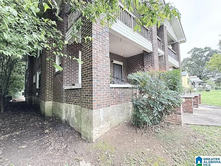 737 40th Pl #A-1 — Photo 36
