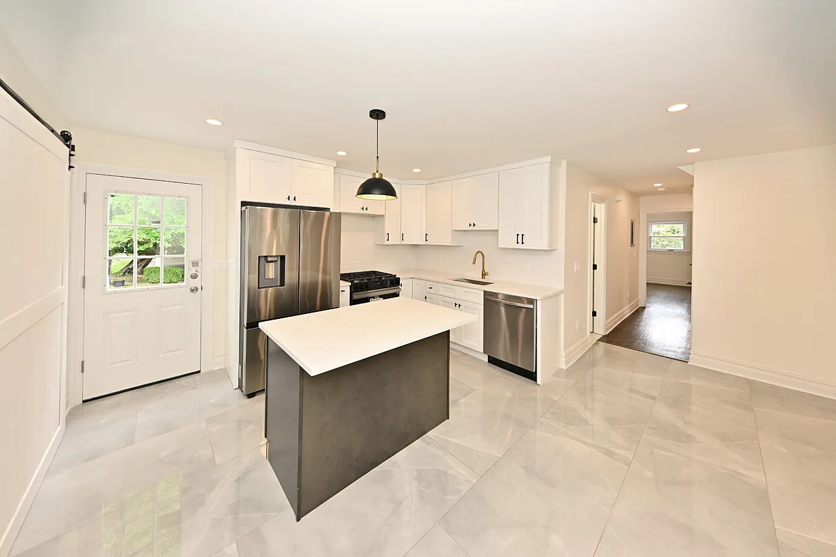 Building Photo - 190 Madison Ave #1