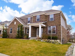 1153 Prescott Dr, Rochester Hills, MI 48309