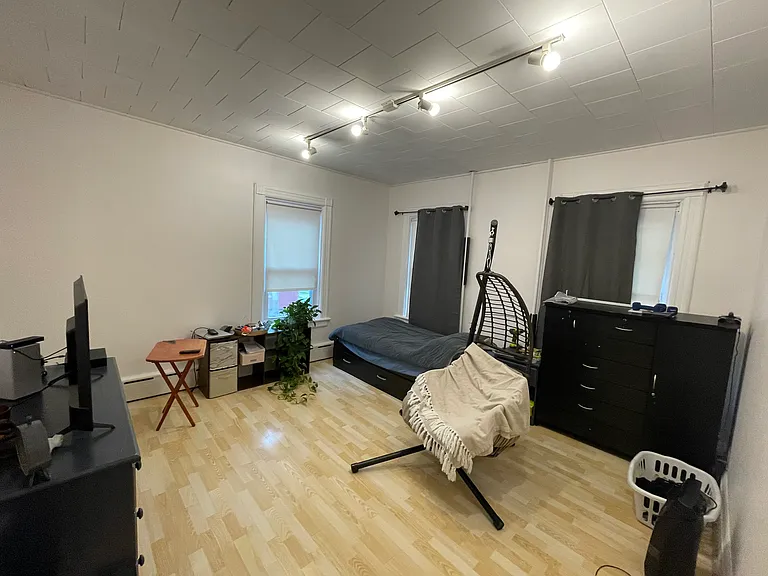 241 Ringgold St #1 — Photo 3