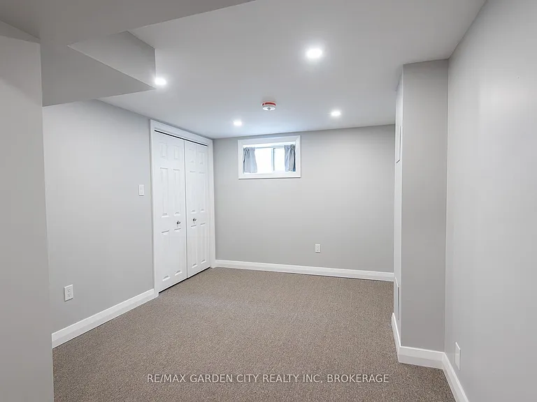 191 Russell Ave #LOWER — Photo 12