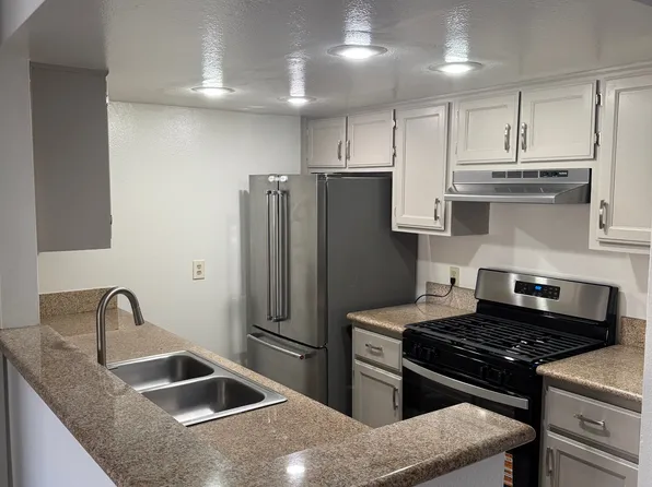 14400 Dickens St APT 204, Sherman Oaks, CA 91423