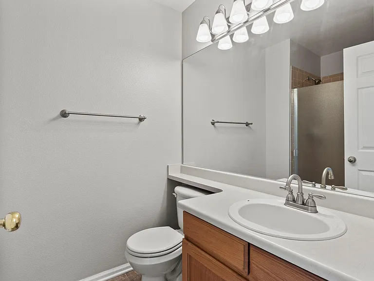 2067 Woodpark Dr — Photo 18