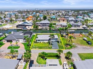 185 Ibis St, Fort Myers Beach, FL 33931