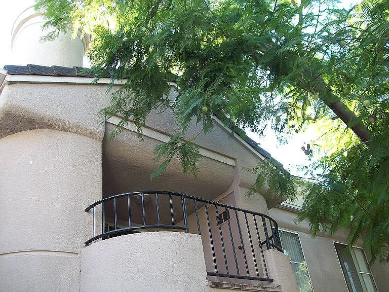 Alcantara Home Apts — Photo 38