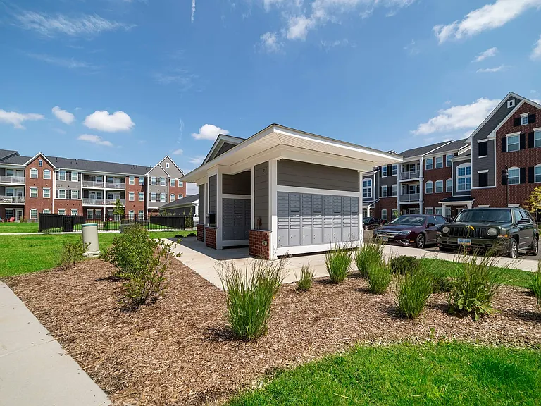 Montgomery Place Apartments — Photo 35