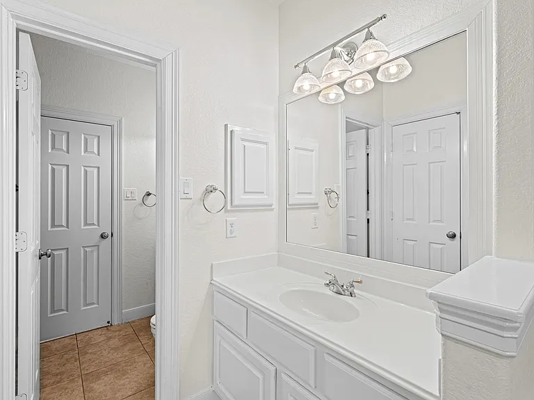 6118 Durango Bay Ln — Photo 7