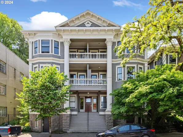 2046 NW Flanders St APT 23, Portland, OR 97209