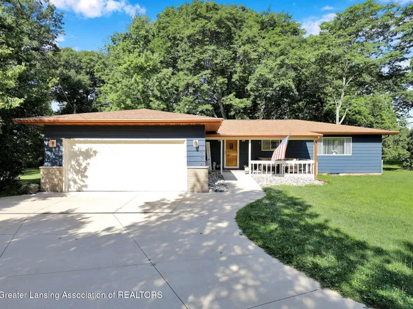 1774 Harvey Dr, Williamston, MI 48895