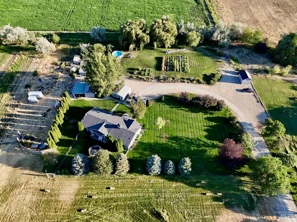 6803 Glendale Rd, Melba, ID 83641
