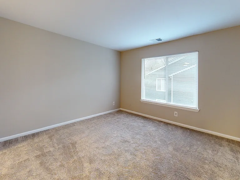 Canterbury Apartments — Photo 154