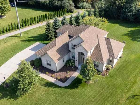 N73W29015 Bark River ROAD, Hartland, WI 53029
