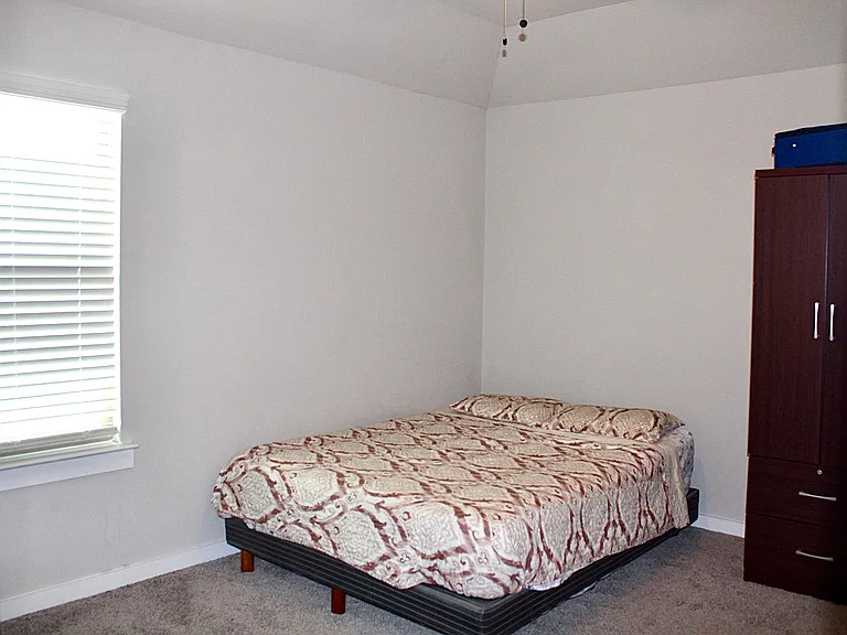174 Gullivers Dr — Photo 13