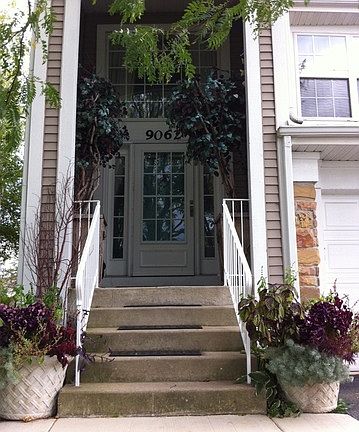 3rd image of 9062 Heathwood Cir