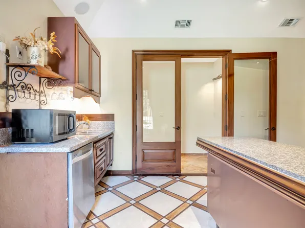 44 Hackamore Ln, Bell Canyon, CA 91307