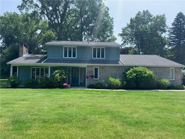 286 Parkview Dr, Rochester, NY 14625