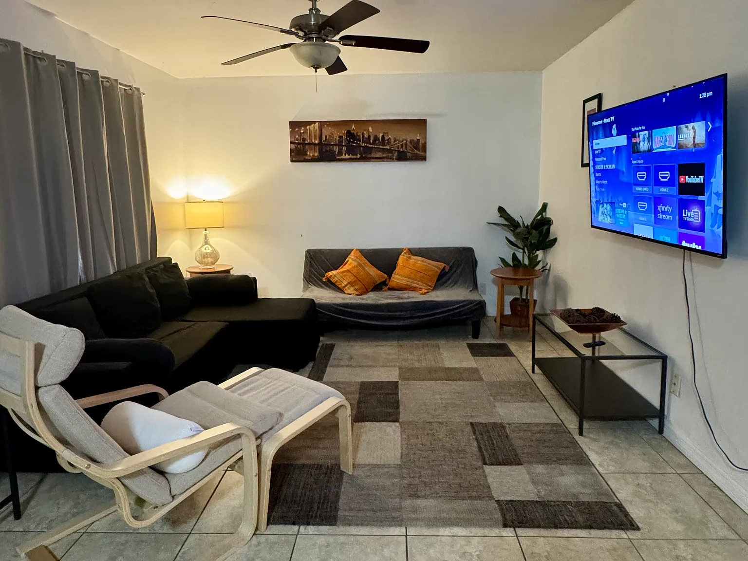 2 bed, 870 sqft, $2,700 — Photo 3