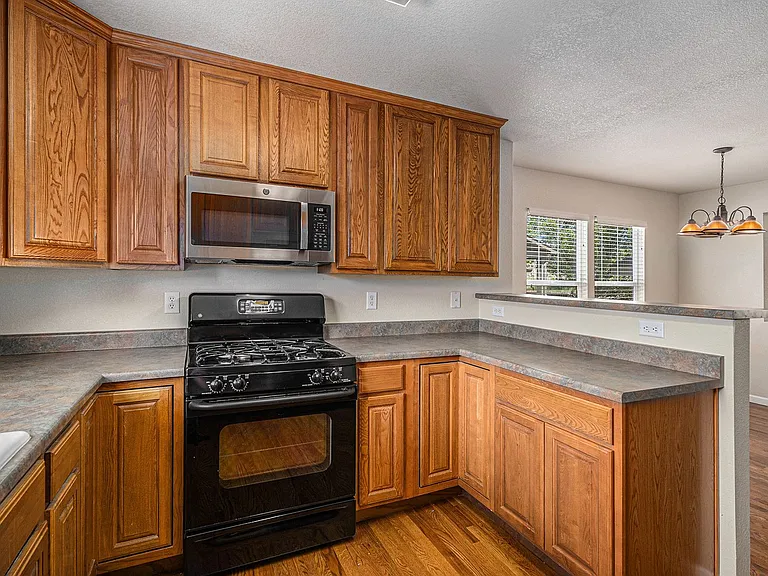 3946 Pecos Trl — Photo 7