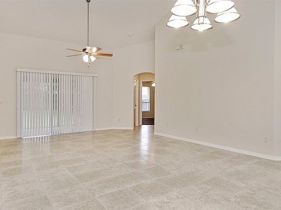 2nd image of 12013 Timberhill Dr