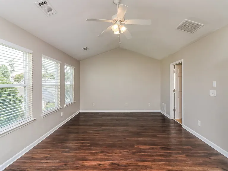 1647 Bradmere Ln — Photo 13