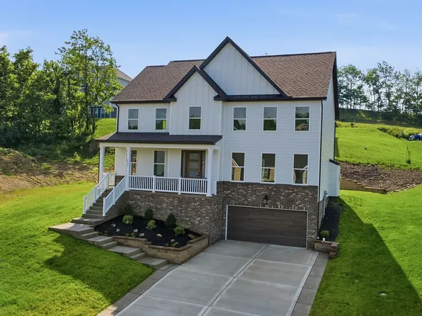 137 Morningstar Dr, Rostraver Township, PA 15012