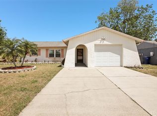 2702 Ochatilla Rd, Holiday, FL 34691