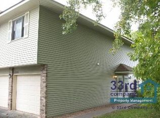 3327 Arcade St UNIT 3327F, Vadnais Heights, MN 55127