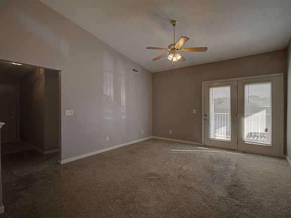 5th image of 535 Arthur Ct APT 9