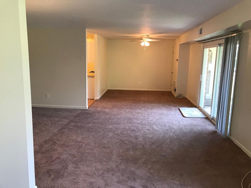 living, dining room