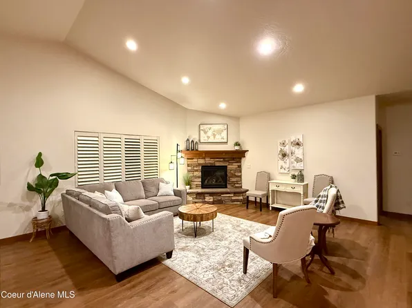 6853 N Verlaine Dr, Coeur D Alene, ID 83815