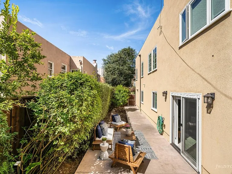 325 Moncada Way — Photo 51