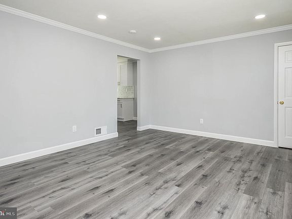 5th image of 7204 Kidmore Ln