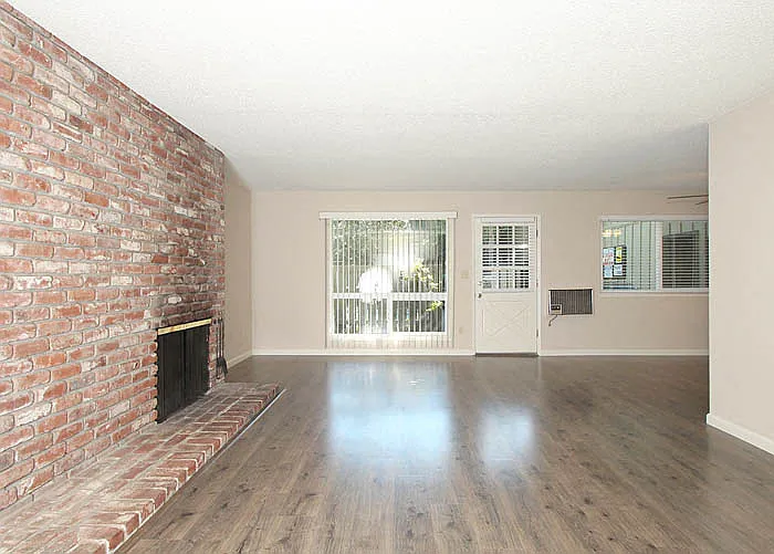 1244 Balboa Court — Photo 4